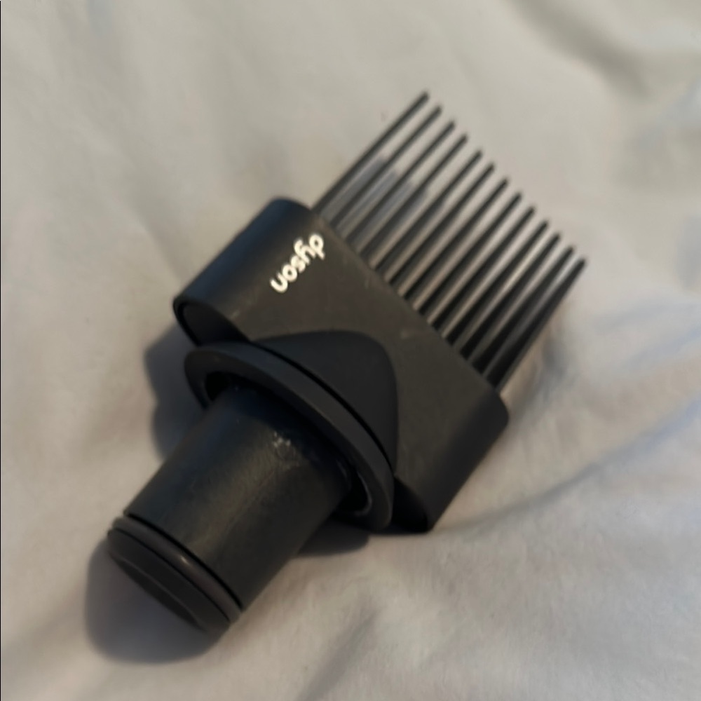 Dyson Supersonic comb attachment